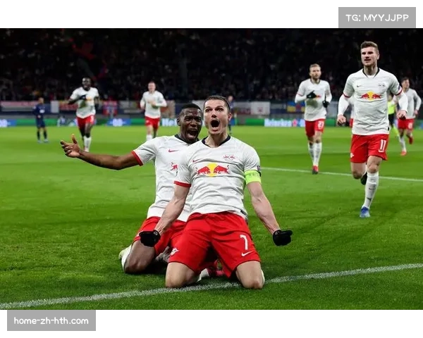 拜仁极致控球破解柏林联铁桶阵 门将危机下防线组织经受考验 拜仁极致控球破解柏林联铁桶阵 门将危机下防线组织经受考验